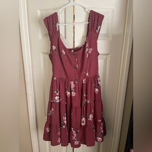 Beautiful summer sun dress! Only worn a couple times! Brand is Xhiliration